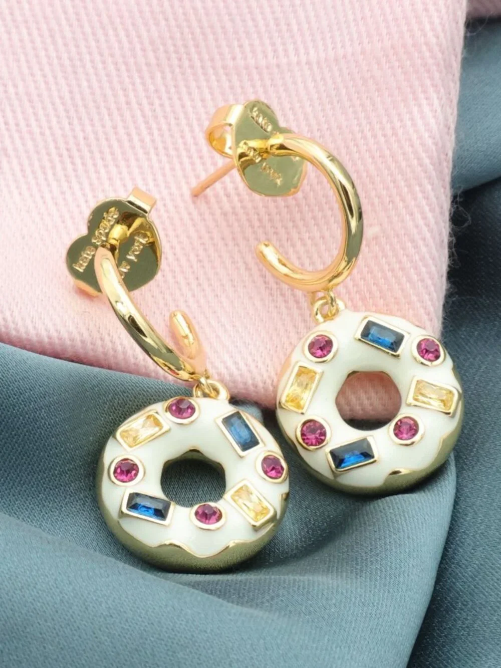 Kate Spade Coffee Break Gold Crystal Donut NEW Perfect condition - Picture 2 of 2